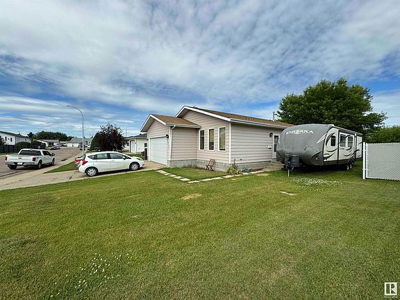 3rd image of 5913 53rd St