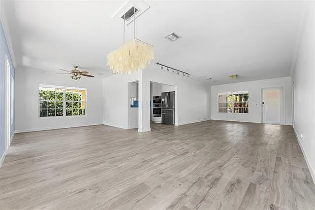 8934 Emerson Ave — Photo 7