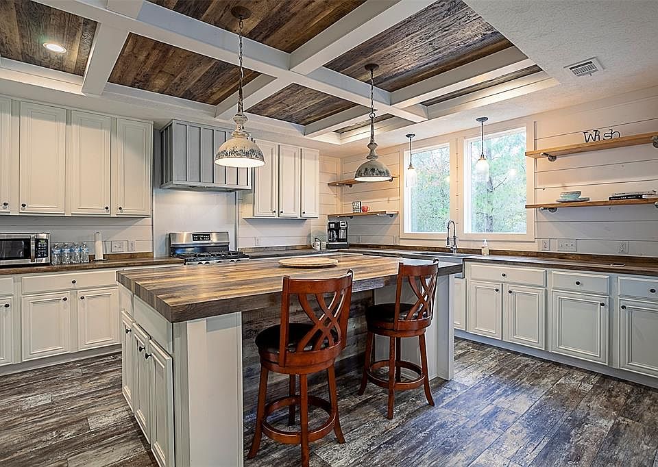 1st image of 5610 Ariola Ln