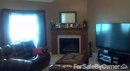 5th image of 131 McCullough Cir