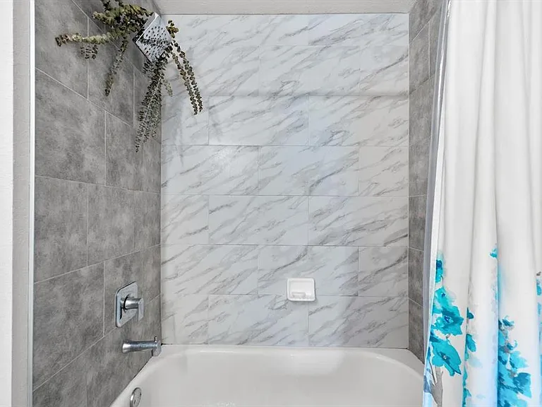 8933 Manor Loop #204 — Photo 10