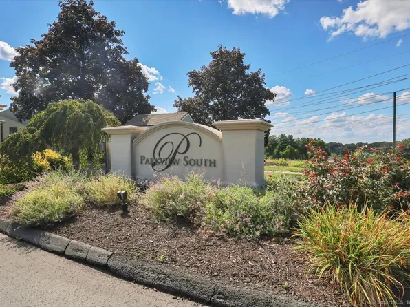 301 Summer Hill Drive #301, South Windsor, CT 06074