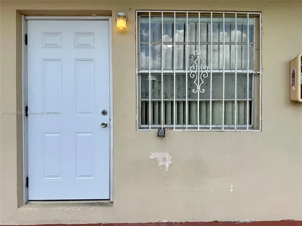 2651 NW 13th St APT 31, Miami, FL 33125