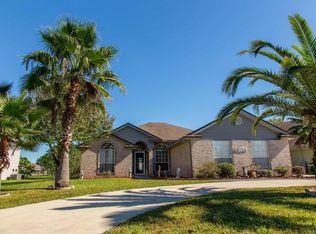1645 Hawkins Cove Dr W, Jacksonville, FL 32246