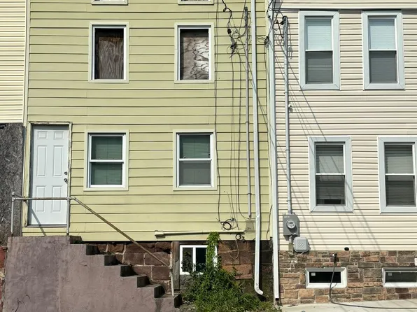 449 N Montgomery St, Trenton, NJ 08618