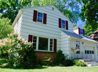 125 Croydon Rd, Rochester, NY 14610