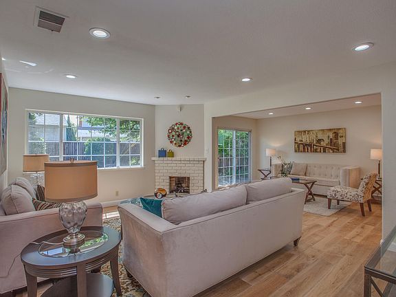 3rd image of 2868 Westbranch Dr