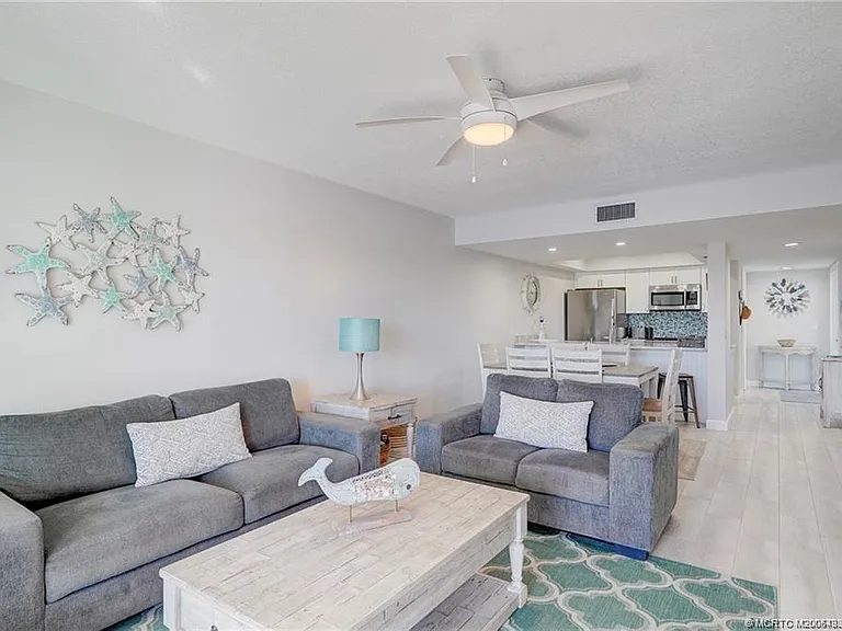5602 NE Gulfstream Way — Photo 24