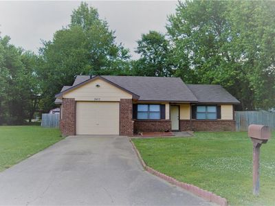 2417 Meadow Ln, Rogers, AR, 72756
