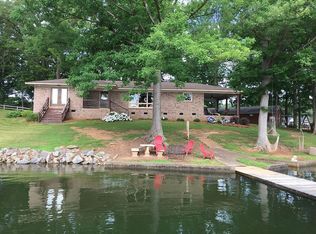 7622 Skyline Dr, Sherrills Ford, NC 28673