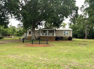 279 Sealy Dr, Wewahitchka, FL 32465