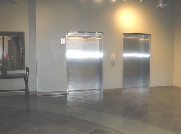 4th image of 833 W 15th Pl Unit 607-W