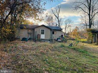 304 Grahams Woods Rd, Carlisle, PA 17015