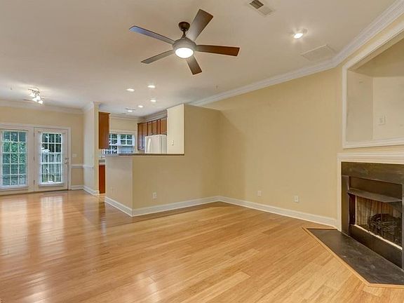 4th image of 4475 Piedmont Trace Dr
