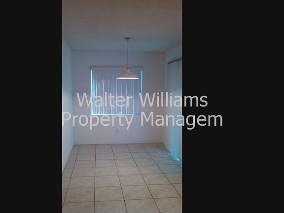 4th image of 26 Puritan Ln