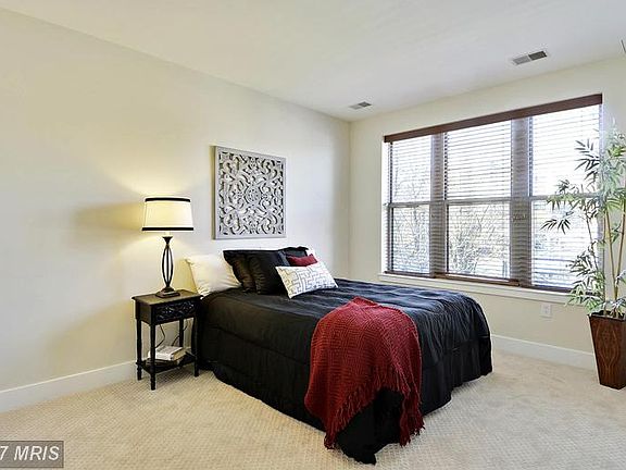 4th image of 1800 Wilson Blvd #222