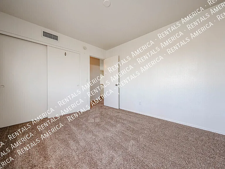 2361 W Myrtle Dr — Photo 28