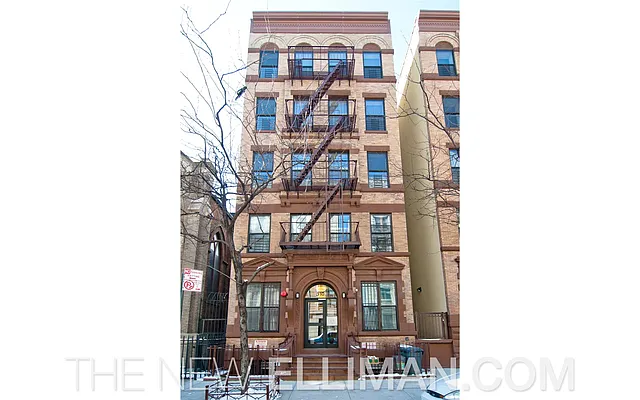 Sold by Douglas Elliman | media 17