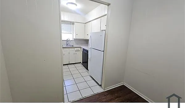 2 bed, 810 sqft, $1,099 — Photo 3