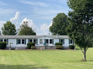 417 Buttermilk Hollow Rd, Bethpage, TN 37022