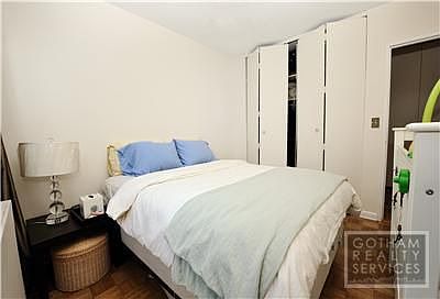 3rd image of 301 E 87th St APT 14C
