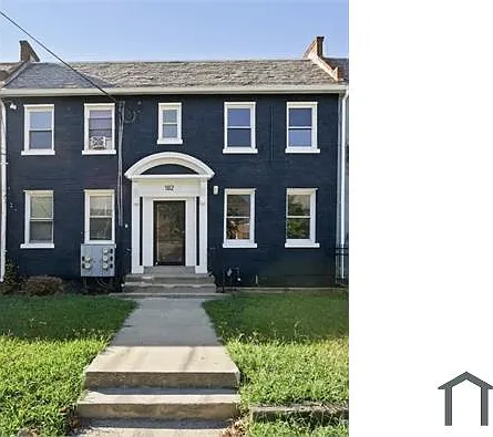 182 36th St NE — Photo 1