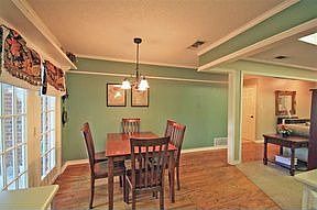 4th image of 10941 Mosswood Dr