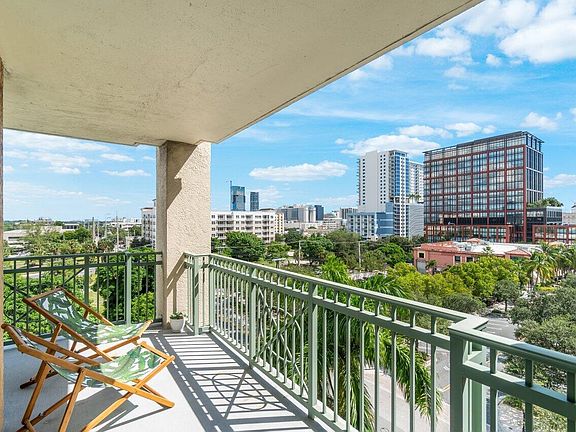 3rd image of 403 S Sapodilla Avenue #604