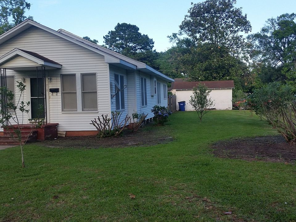Beautiful front yard