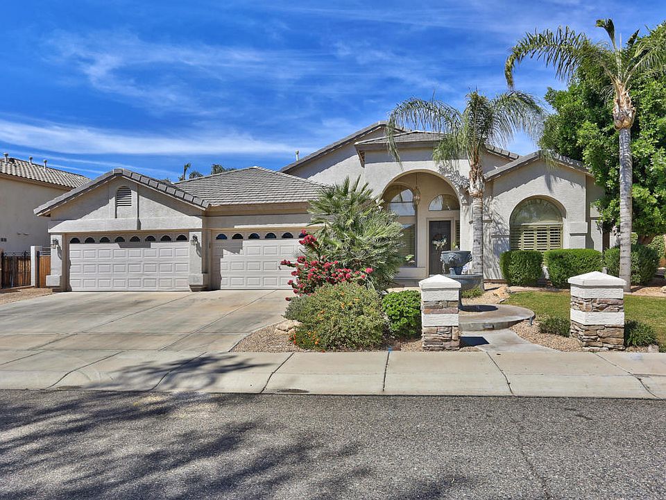 1st image of 21110 N 69th Dr