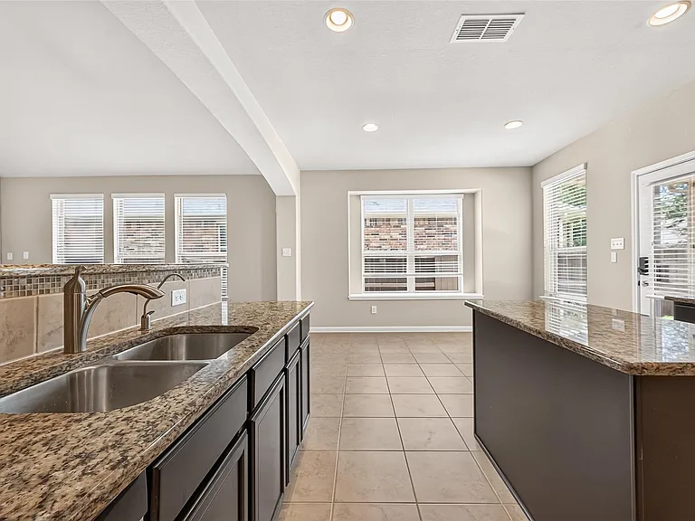 10031 Esslemont Ct — Photo 21
