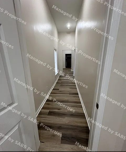 Rowan St — Photo 4