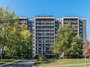2400 Virginia Dr #709, Ottawa, ON K1H 8L3