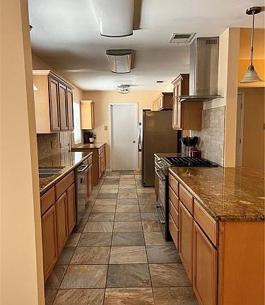 4th image of 106 Llano Dr