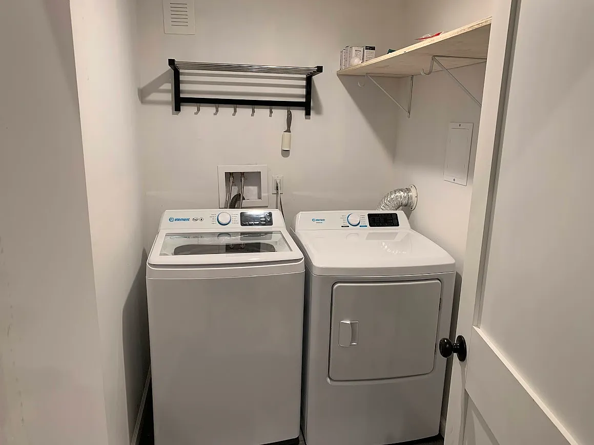 1 bed, 900 sqft, $1,950 — Photo 4
