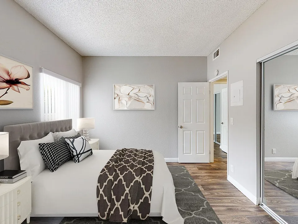 Calabria Apartments