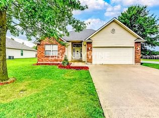 701 SW Logan Dr #701, Grain Valley, MO 64029