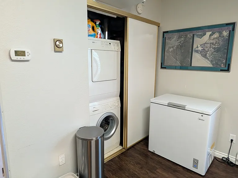 2224 Glacier St #301 — Photo 9