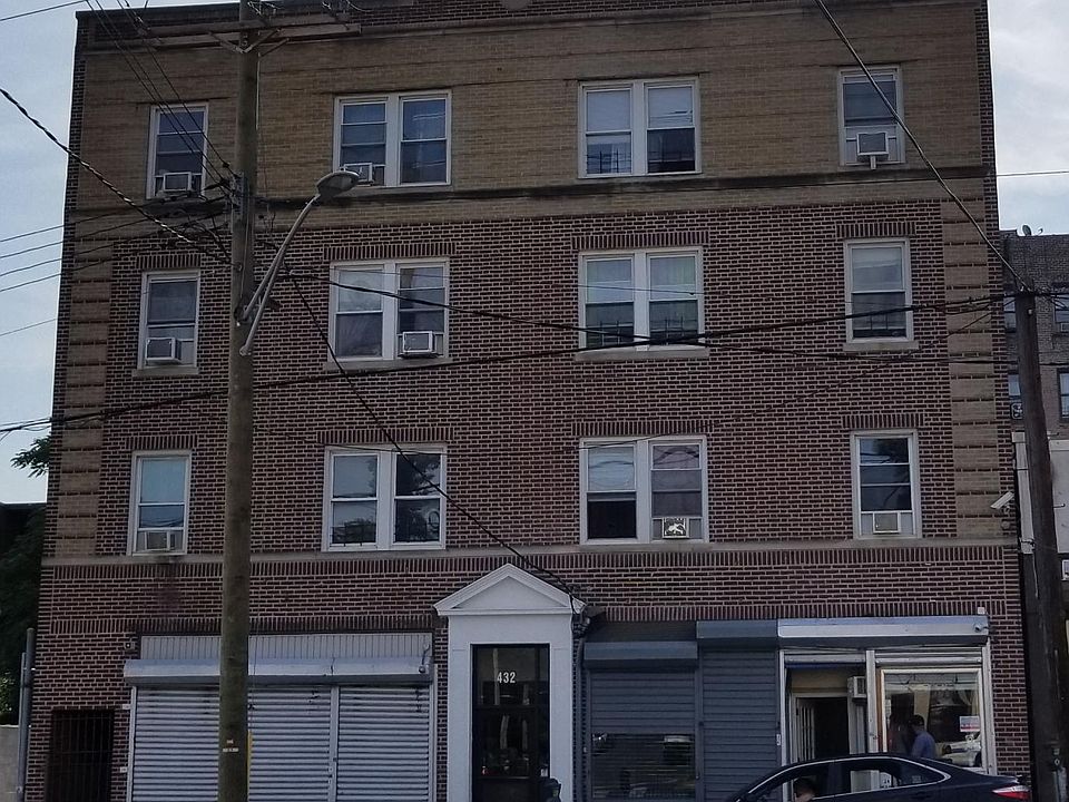 1st image of 432 Riverdale Ave