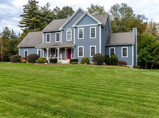 7 Merrill Rd, Merrimack, NH 03054