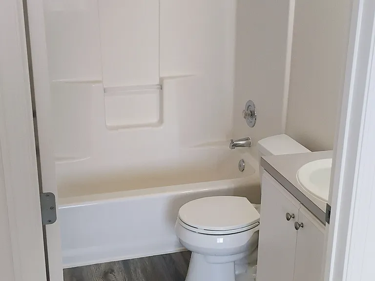 5523 University Way NE #403 — Photo 7