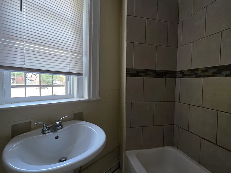 703 Howard Ave #1A — Photo 7