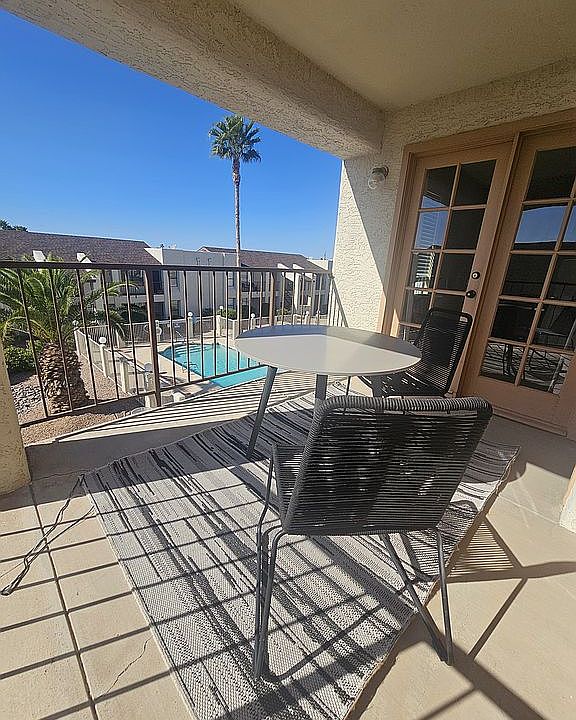 1st image of 5518 E Lindstrom Ln