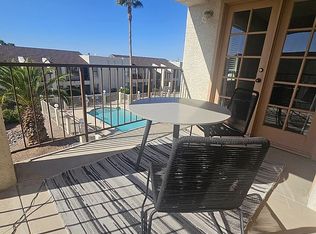 5518 E Lindstrom Ln, Mesa, AZ 85215