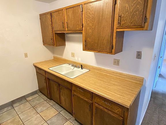5th image of 1415 Gibbon St #24