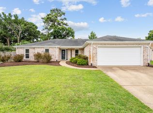 929 Storm Lake Dr, Virginia Beach, VA 23454