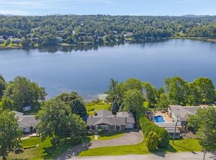 32 Maple Grove Ct, Quispamsis, NB E2E 3S1