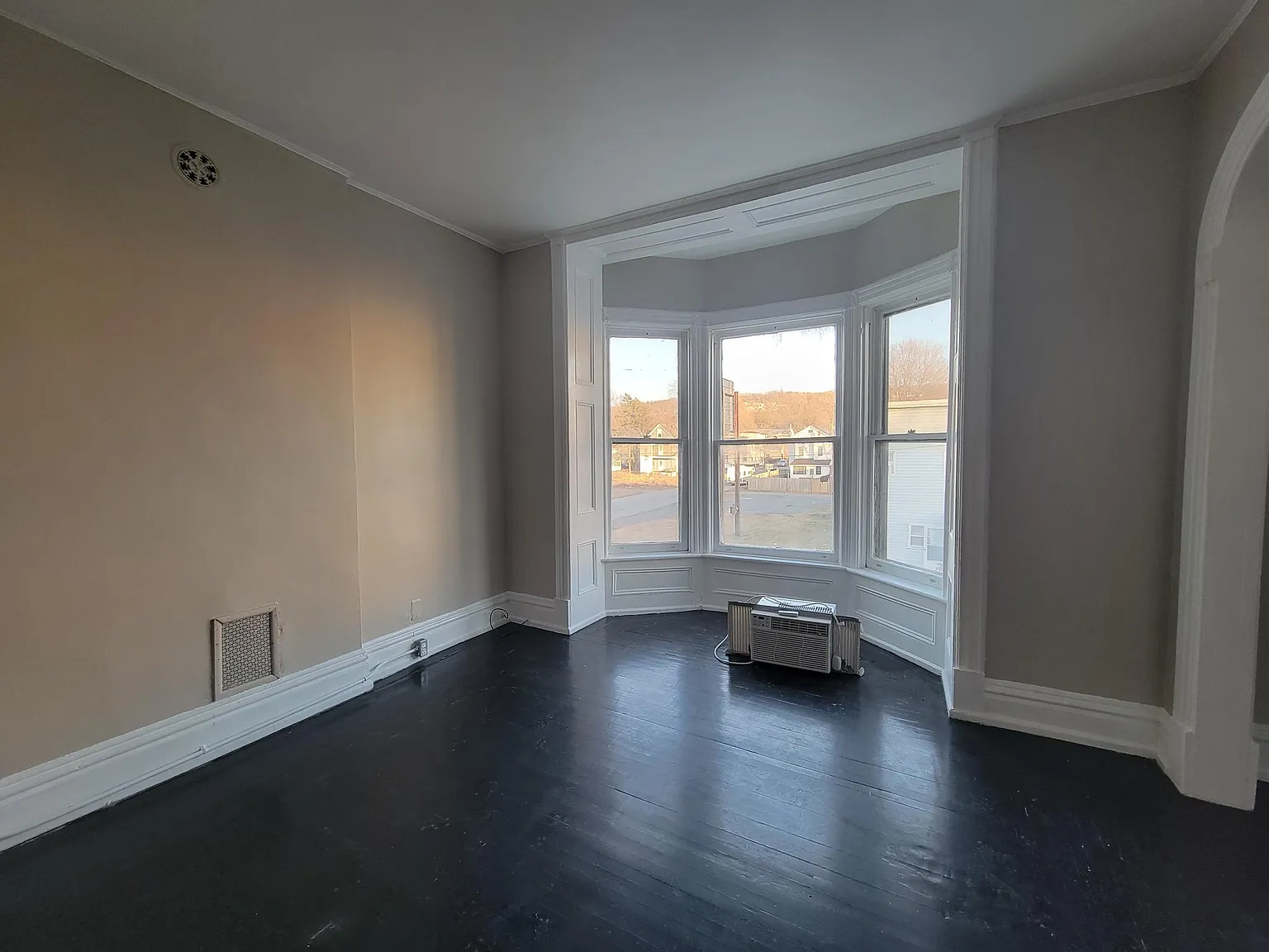 1 bed, 775 sqft, $1,100 — Photo 3