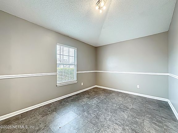 4th image of 3020 GOLDEN POND Boulevard