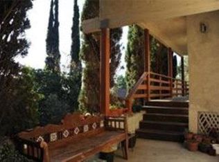 675 Skyland Dr, Sierra Madre, CA 91024
